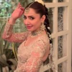 Mahira khan s fiery dance performance