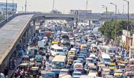 Karachi enforces new traffic regulations to curb violations and accidents